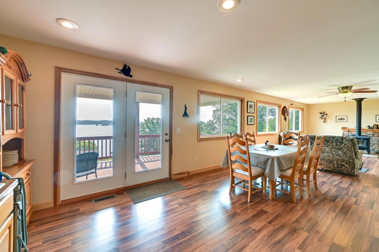 Kentucky Lake Getaway With Lookout Deck, Water View! New Concord Bagian luar foto