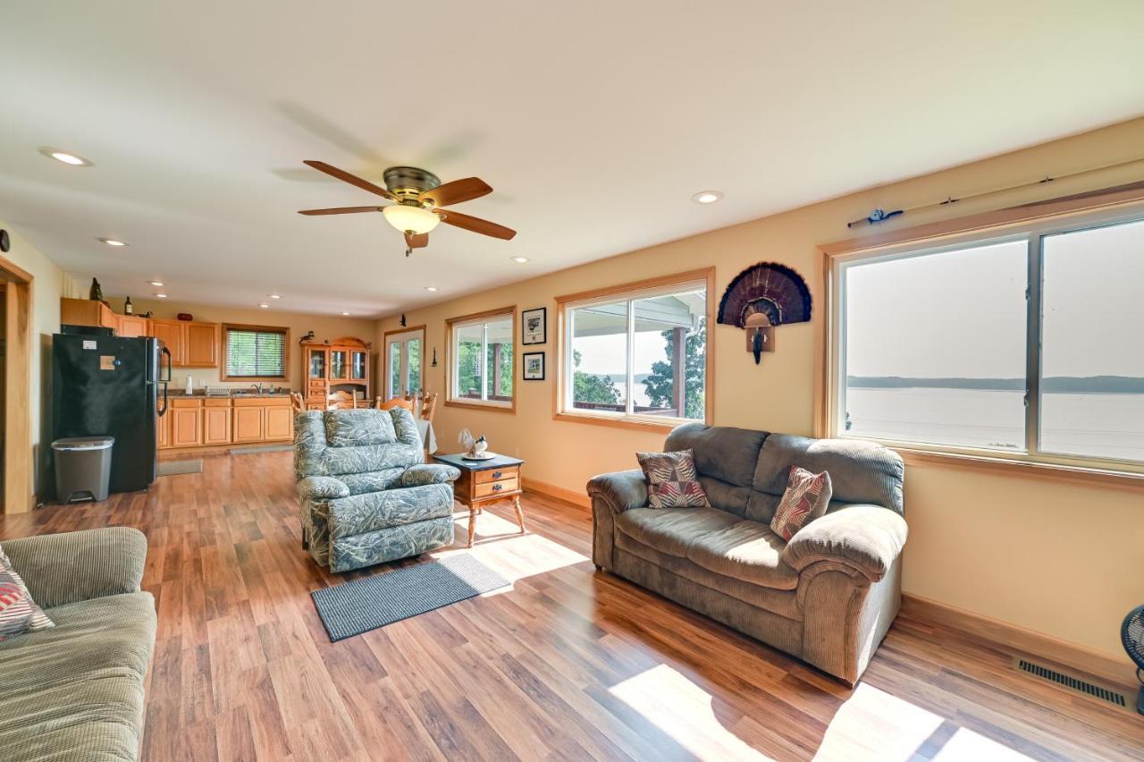 Kentucky Lake Getaway With Lookout Deck, Water View! New Concord Bagian luar foto